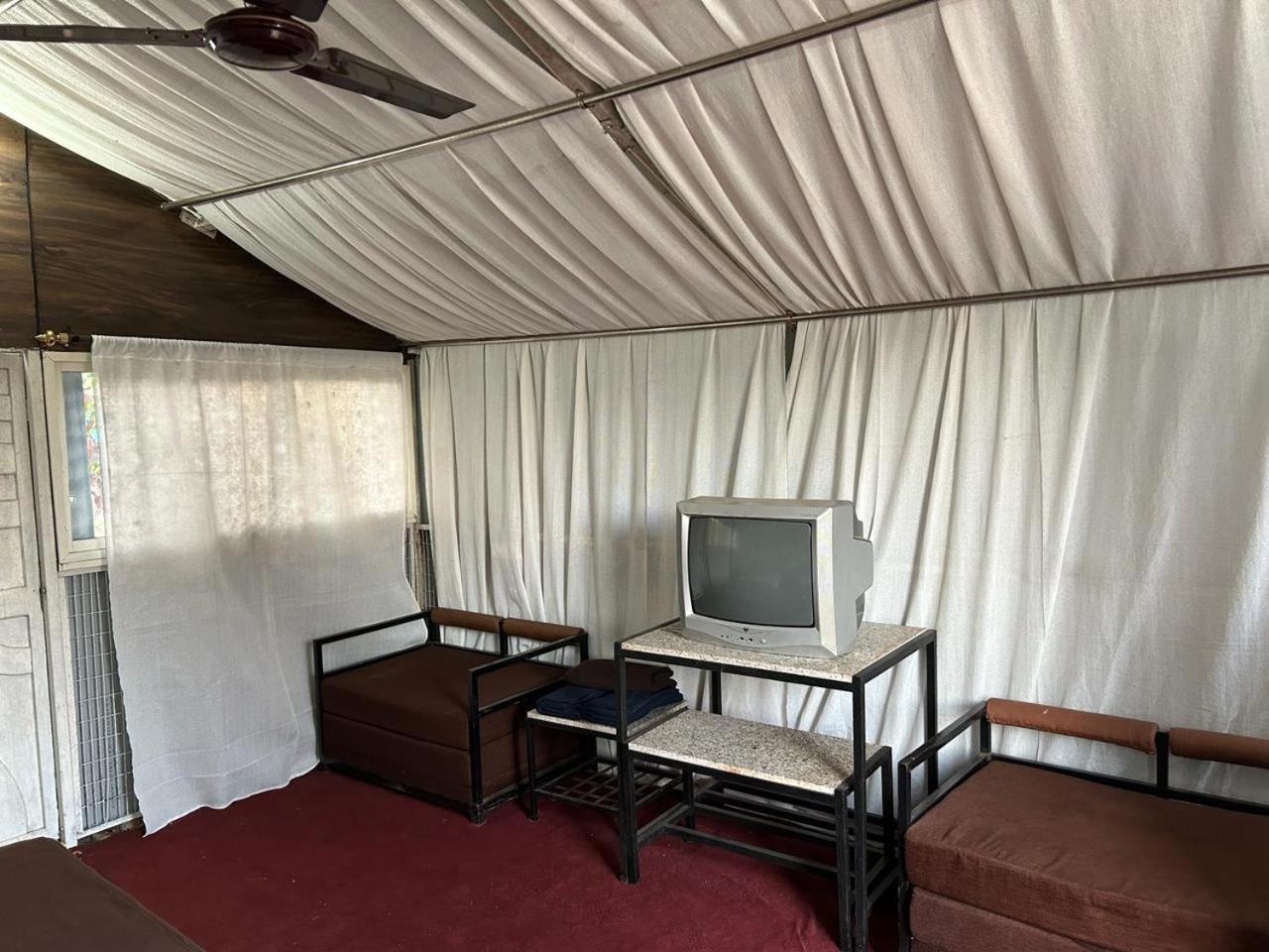 เพรสซิเดนซี ไฮแลนด์ รีสอร์ต Hotel Koynanagar ภายนอก รูปภาพ