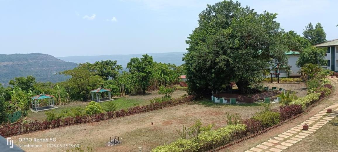 เพรสซิเดนซี ไฮแลนด์ รีสอร์ต Hotel Koynanagar ภายนอก รูปภาพ