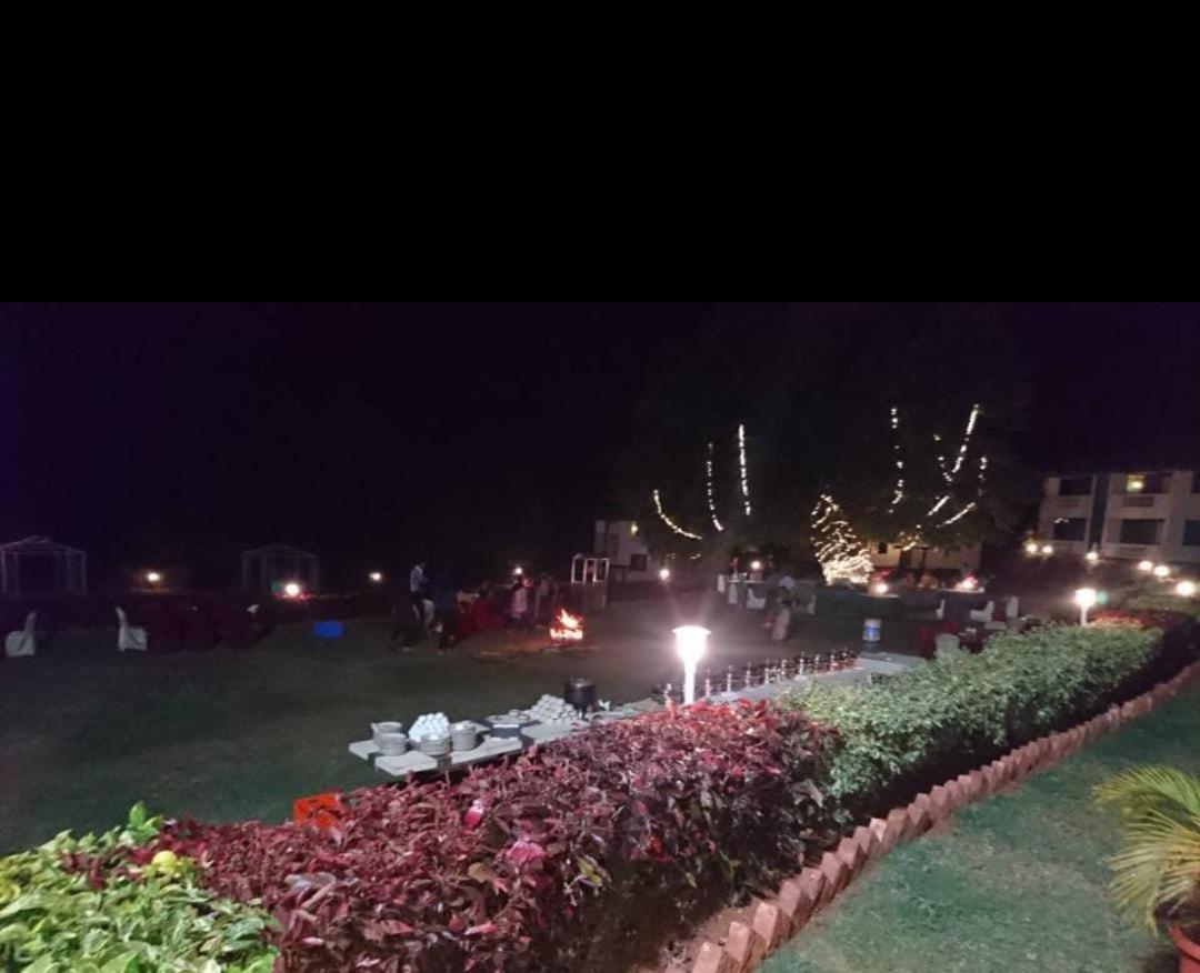 เพรสซิเดนซี ไฮแลนด์ รีสอร์ต Hotel Koynanagar ภายนอก รูปภาพ