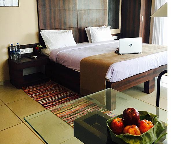 เพรสซิเดนซี ไฮแลนด์ รีสอร์ต Hotel Koynanagar ภายนอก รูปภาพ
