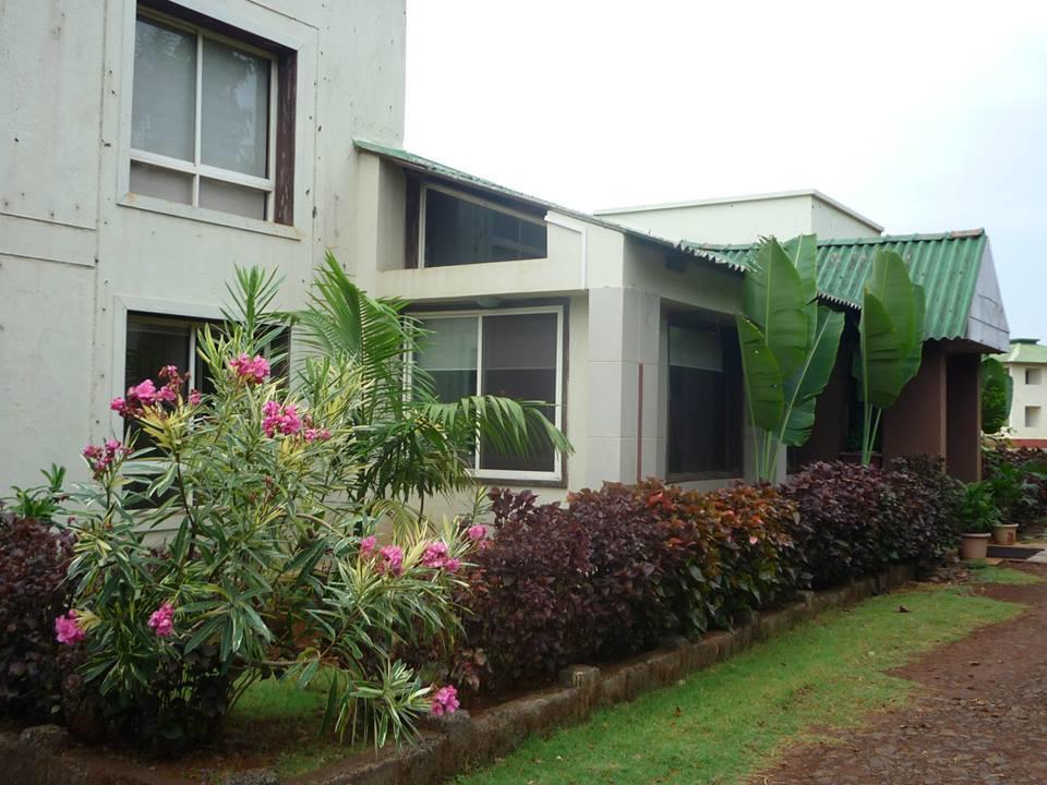 เพรสซิเดนซี ไฮแลนด์ รีสอร์ต Hotel Koynanagar ภายนอก รูปภาพ