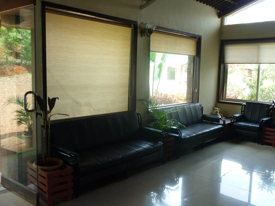 เพรสซิเดนซี ไฮแลนด์ รีสอร์ต Hotel Koynanagar ภายนอก รูปภาพ